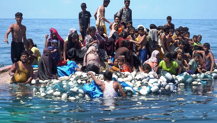 250 Feared Missing After Migrant Boat Sinks in Indian Ocean
