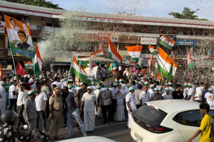 Congress Party-led United Democratic Front supporters gather for a campaign event ahead of Thursday's election in Kochi, Kerala, India, April 7, 2026 [R S Iyer/AP Photo]