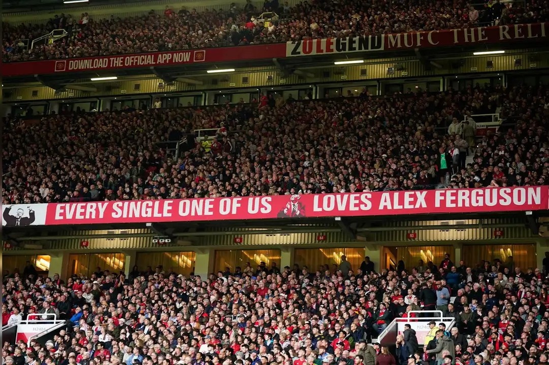 Alex Ferguson Taken to Hospital as Precaution Before United Match