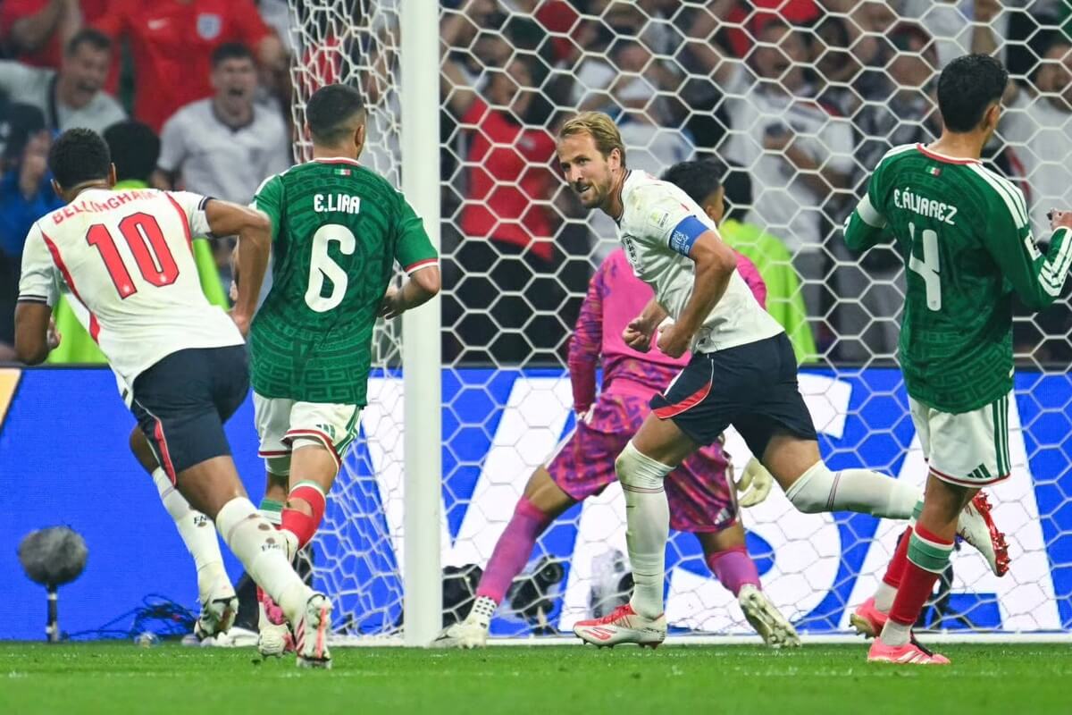 England celebrating against Mexico during World Cup Round of 16 tie