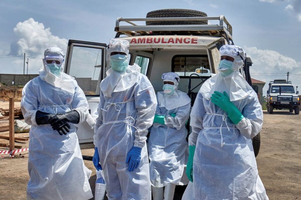 US Citizen contracts Ebola